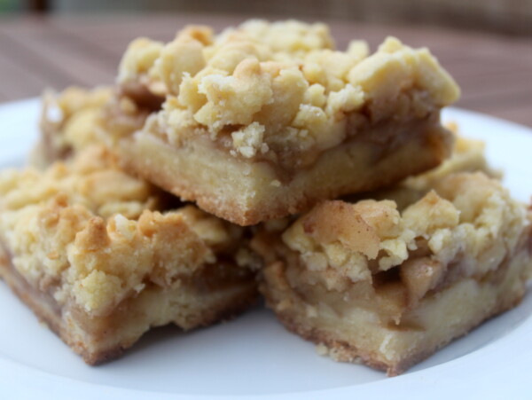 Apple Shortbread with Crumb Topping