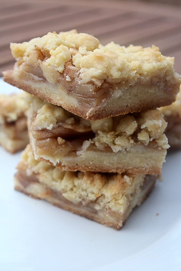 Apple Shortbread Bars