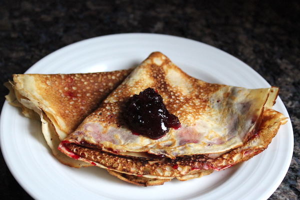 Icelandic Pancakes pönnukökur with Jam