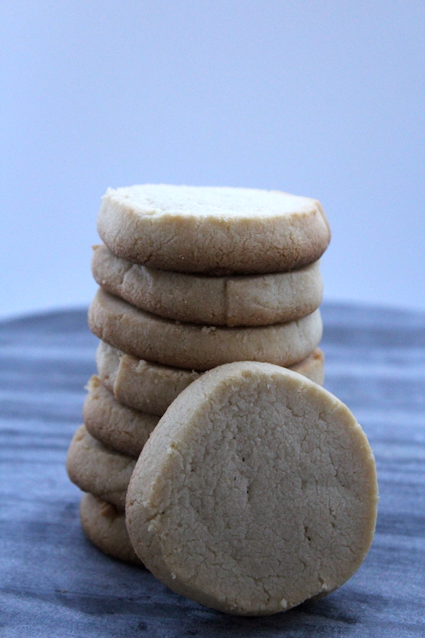 Grain Free Maple Shortbread Cookies ~ Paleo with Vegan Option