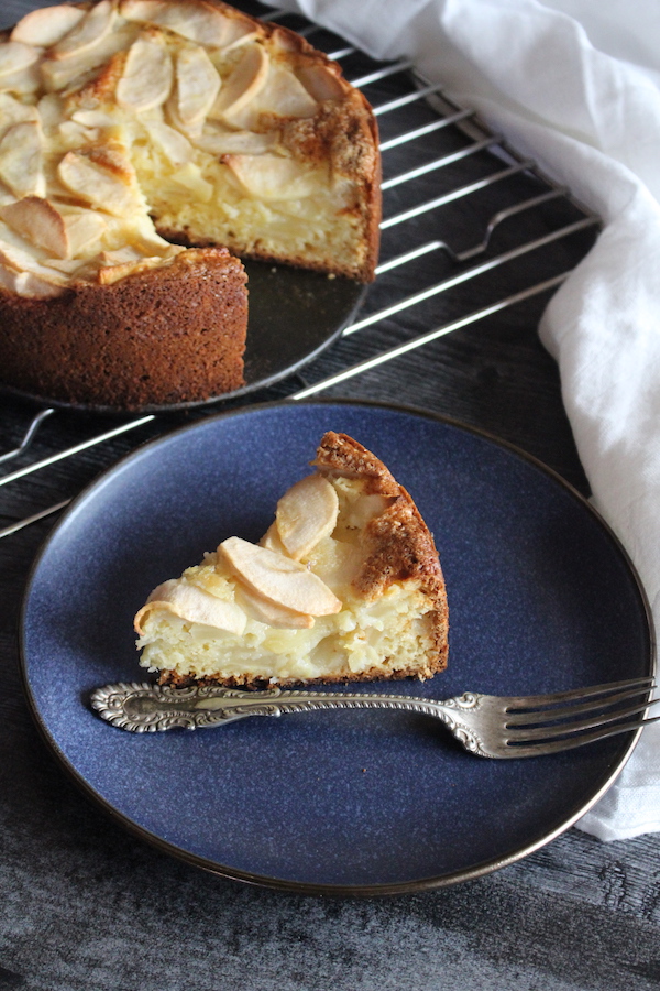 Italian Apple Cake (Torta de Mele)