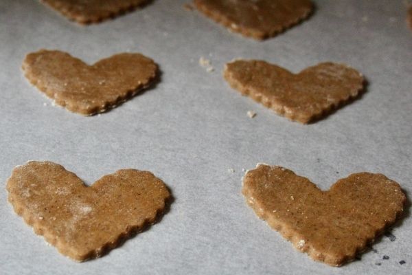 Linked Heart Baking Pan - Fancy Flours