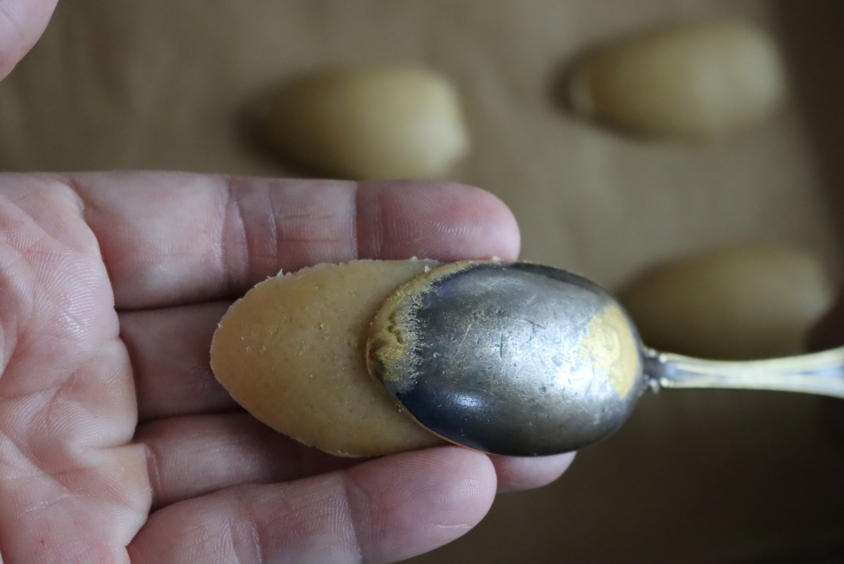 Lusikkaleivät: Finnish Spoon Cookies