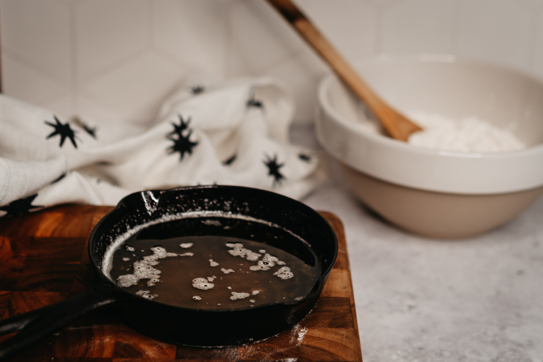 Drømmer (Norwegian Browned Butter Cookies)