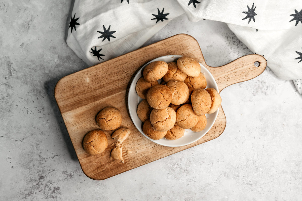 Drømmer (Norwegian Browned Butter Cookies)