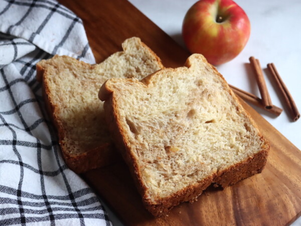 Bread Machine Apple Cinnamon Bread