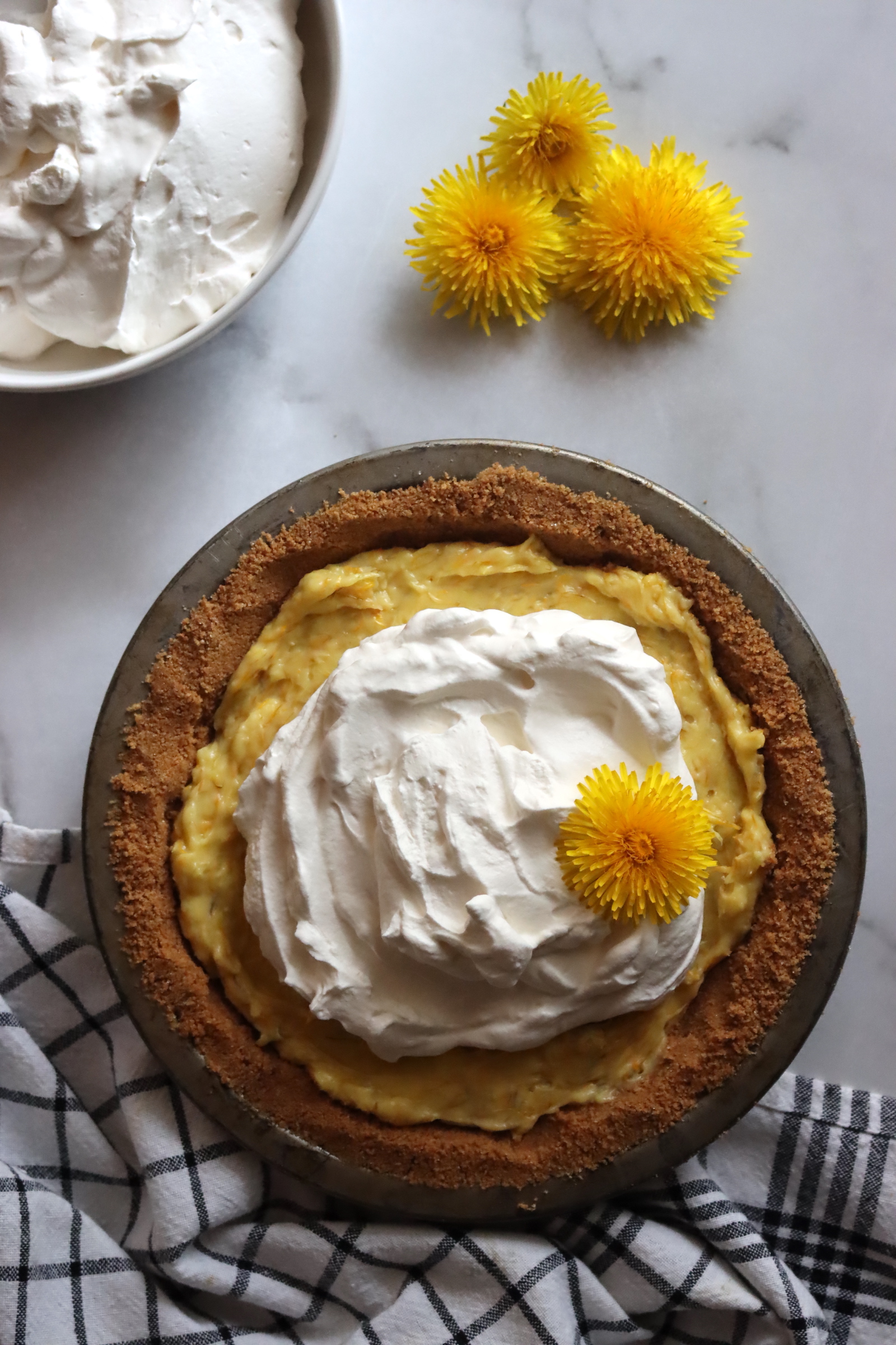 Dandelion Cream Pie