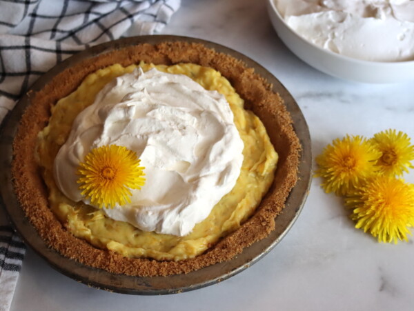 Dandelion Cream Pie