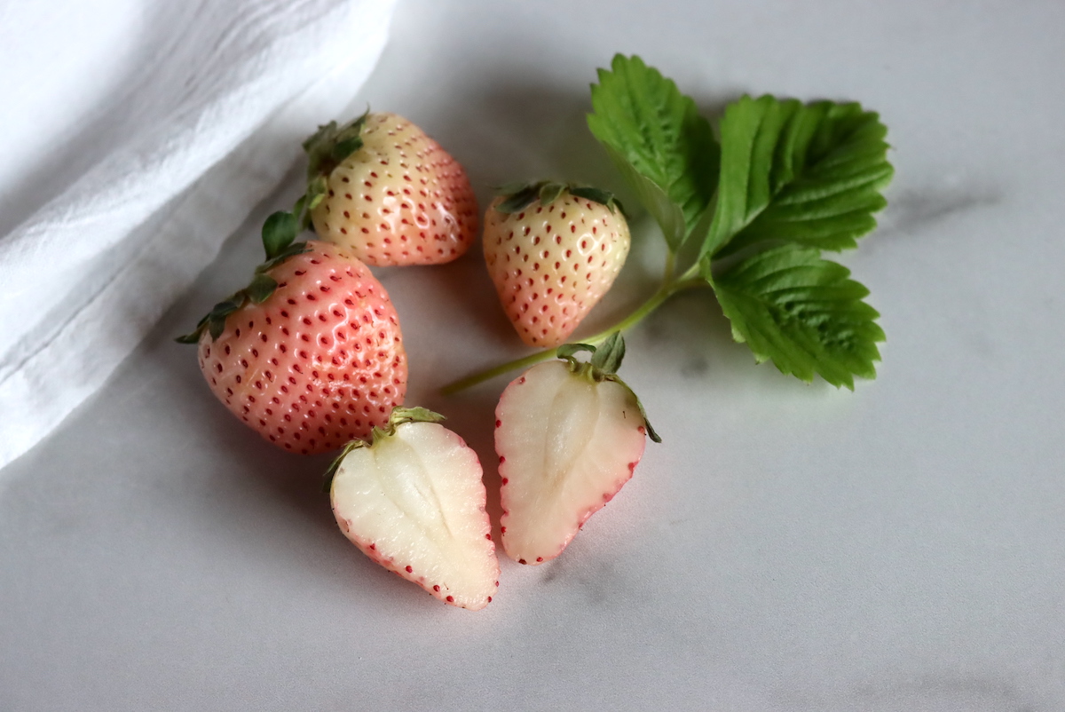 Sliced Pineberries