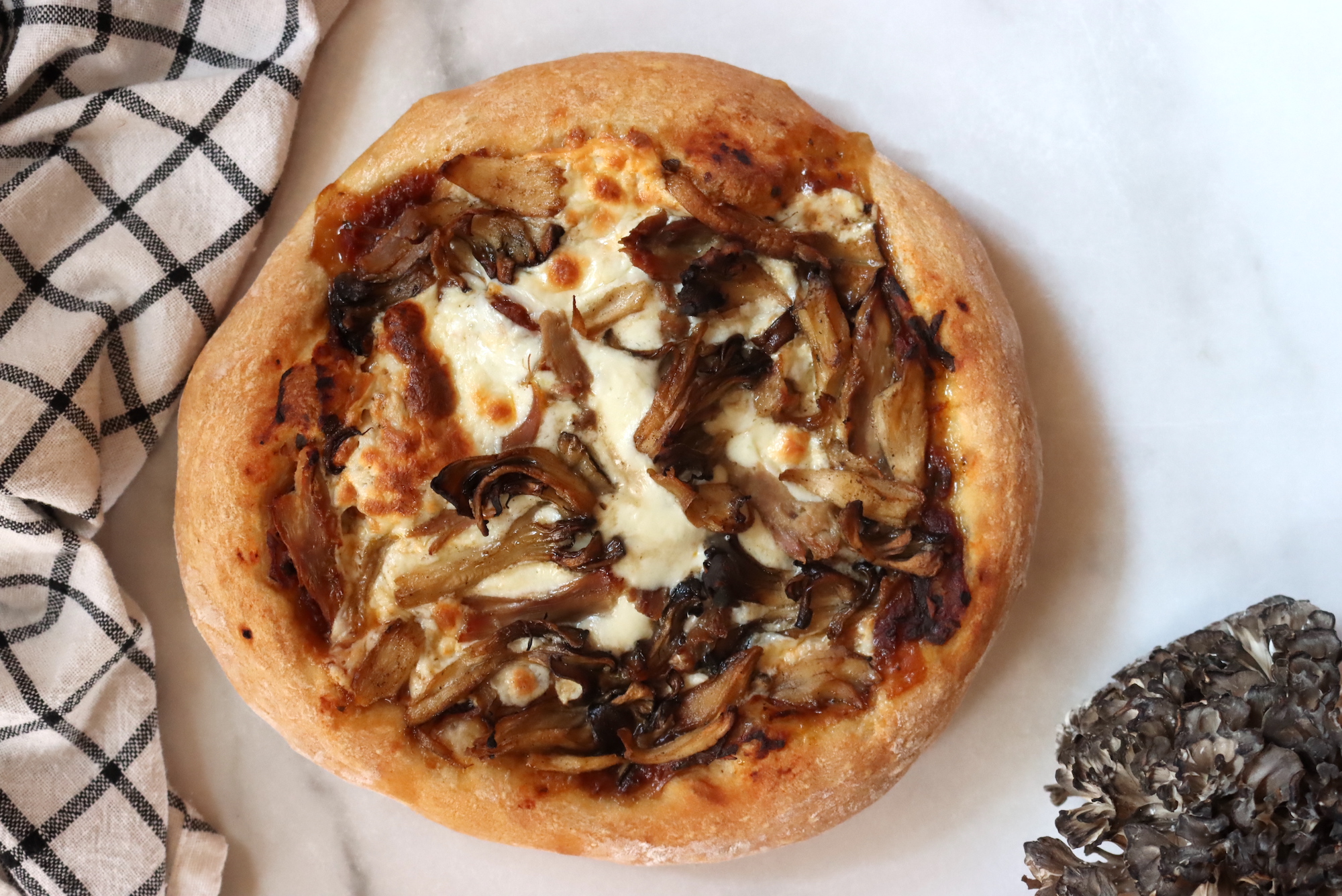 Maitake Pizza