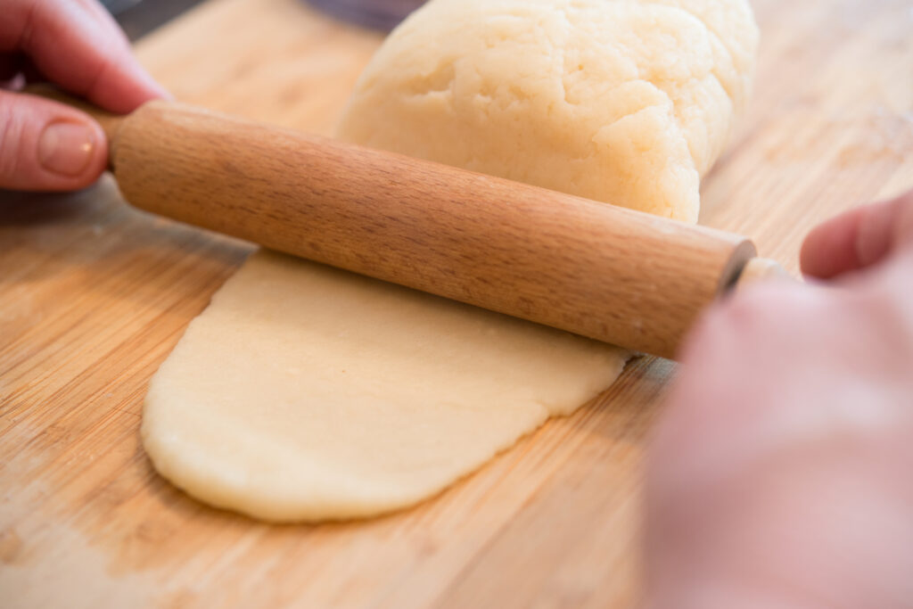 Portuguese Rissois (Meat Hand Pies) - Adamant Kitchen